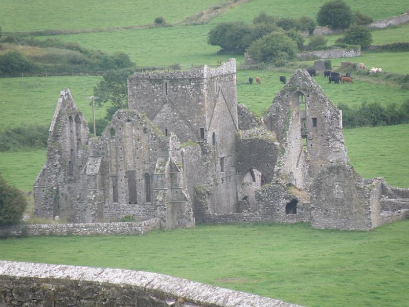 20100721e uitkijk van Cashel op andere ruine.JPG